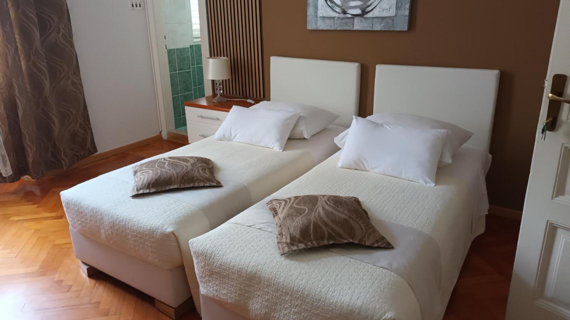 Guesthouse Vrlic Spalato Esterno foto