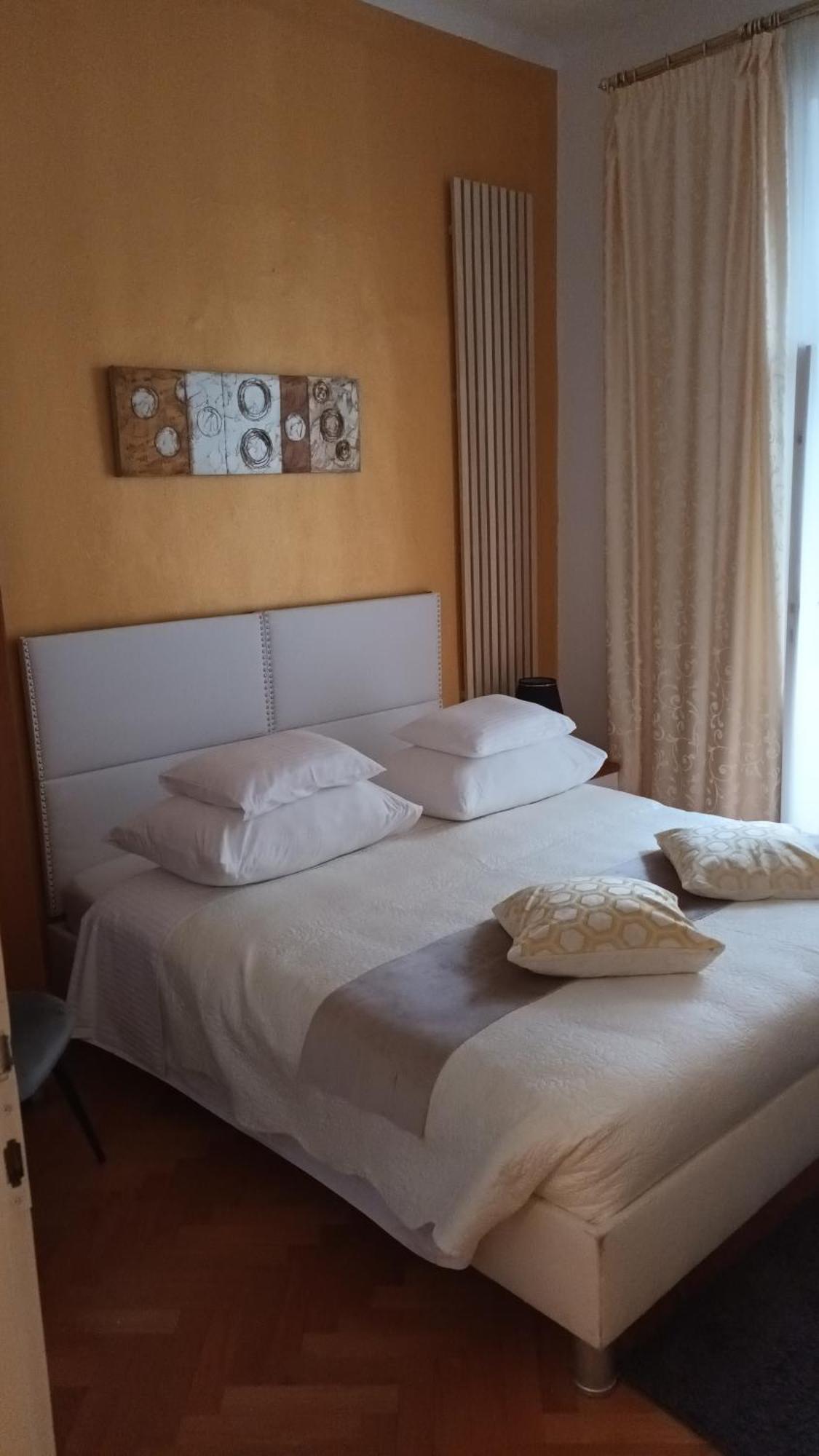 Guesthouse Vrlic Spalato Esterno foto