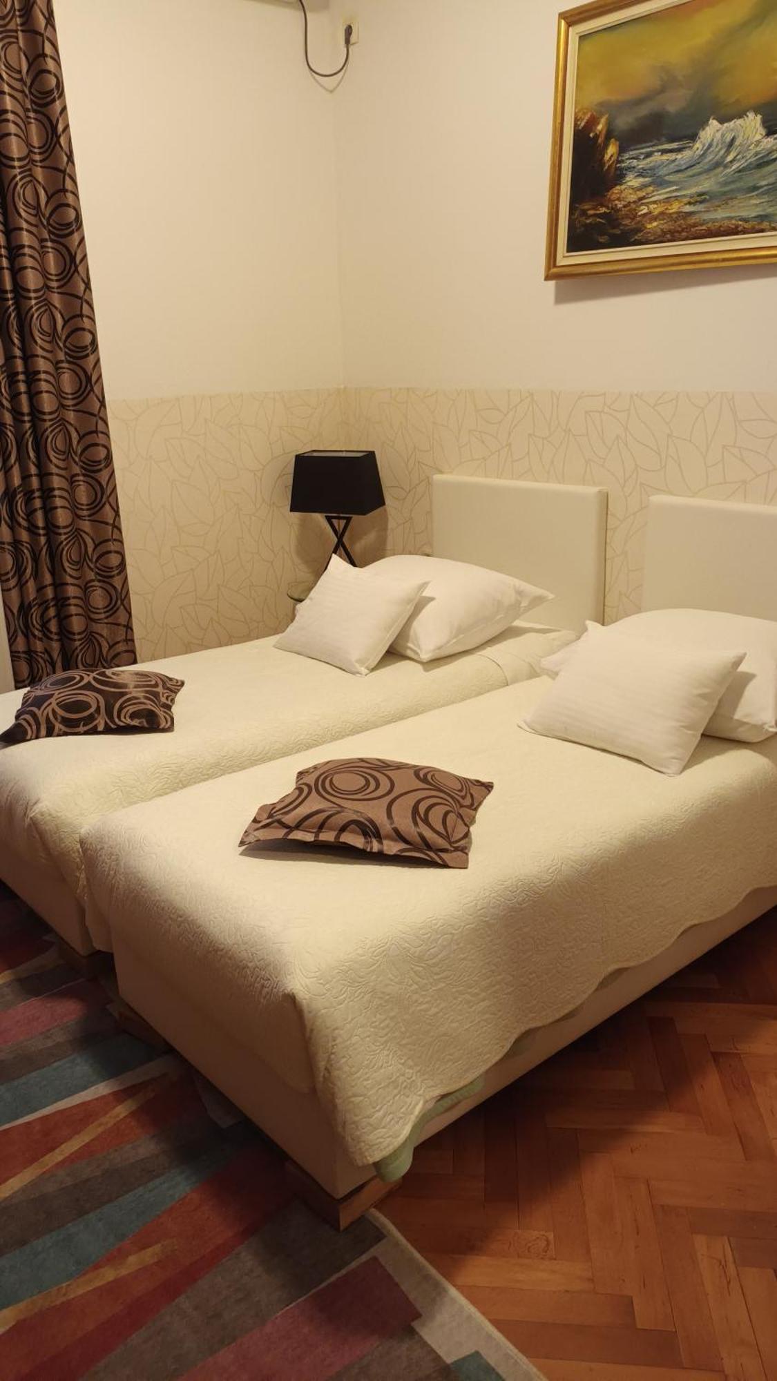 Guesthouse Vrlic Spalato Esterno foto