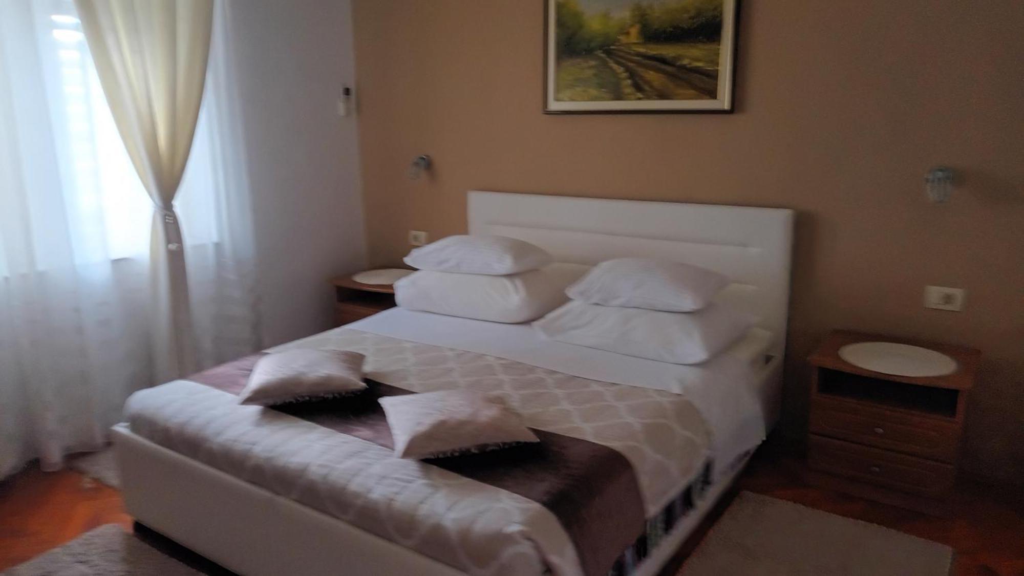 Guesthouse Vrlic Spalato Esterno foto