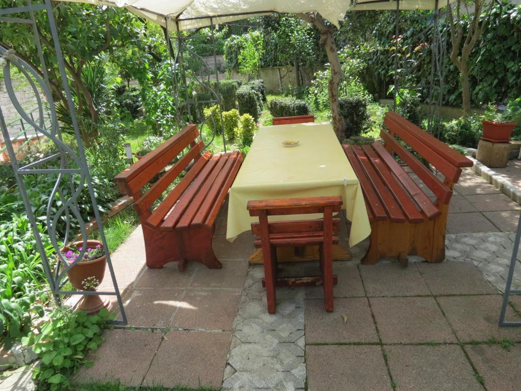 Guesthouse Vrlic Spalato Esterno foto