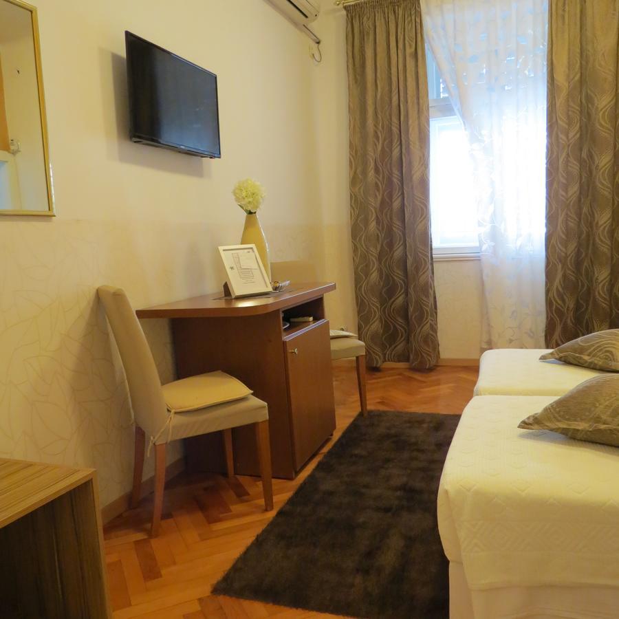 Guesthouse Vrlic Spalato Esterno foto