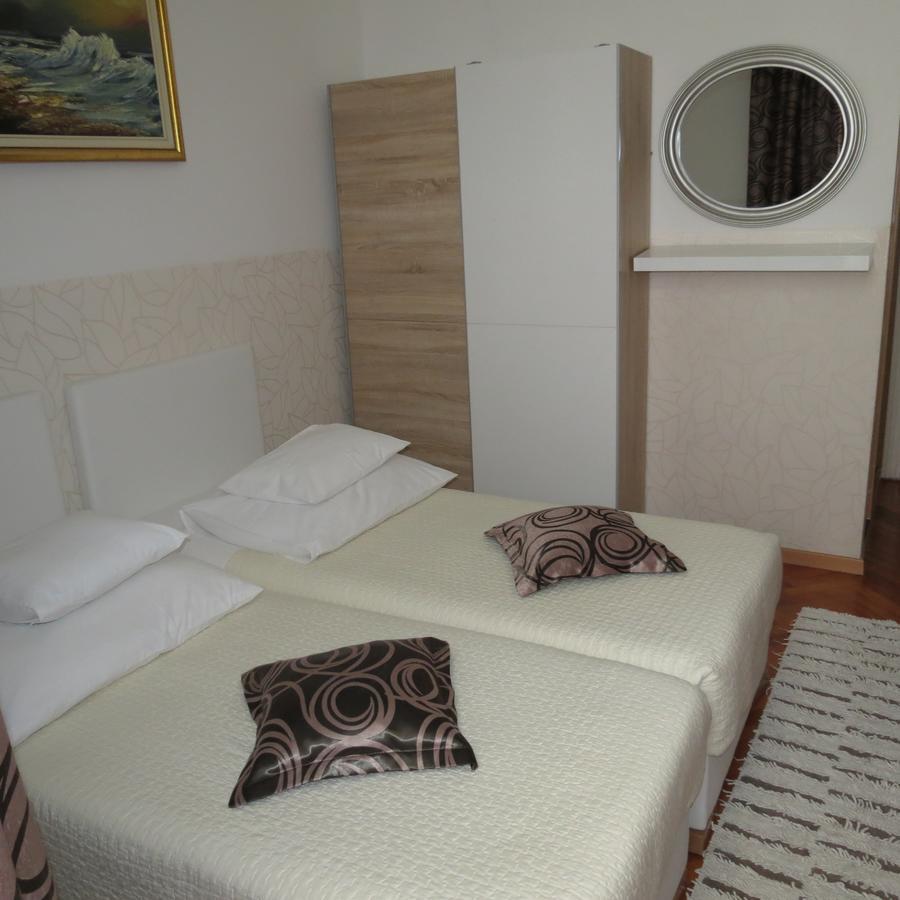 Guesthouse Vrlic Spalato Esterno foto