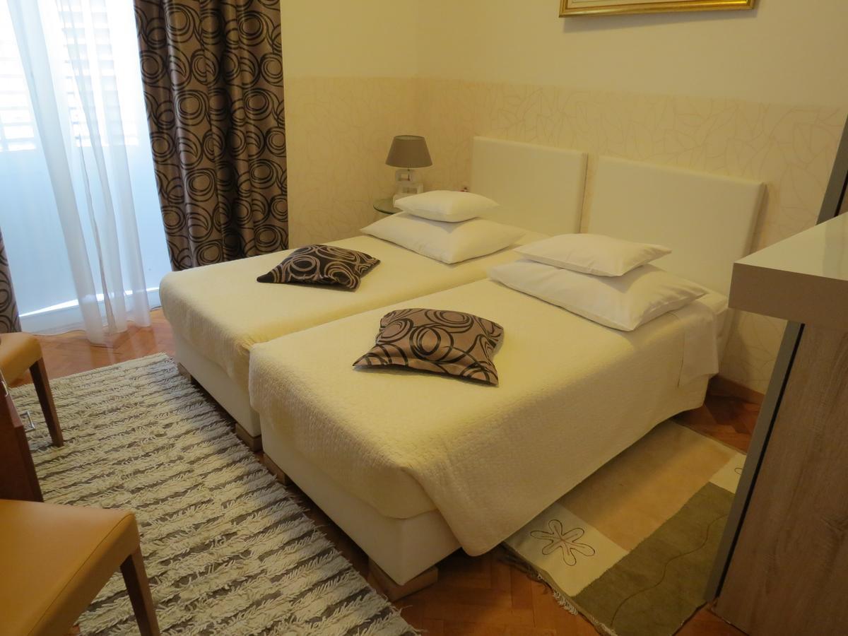 Guesthouse Vrlic Spalato Esterno foto